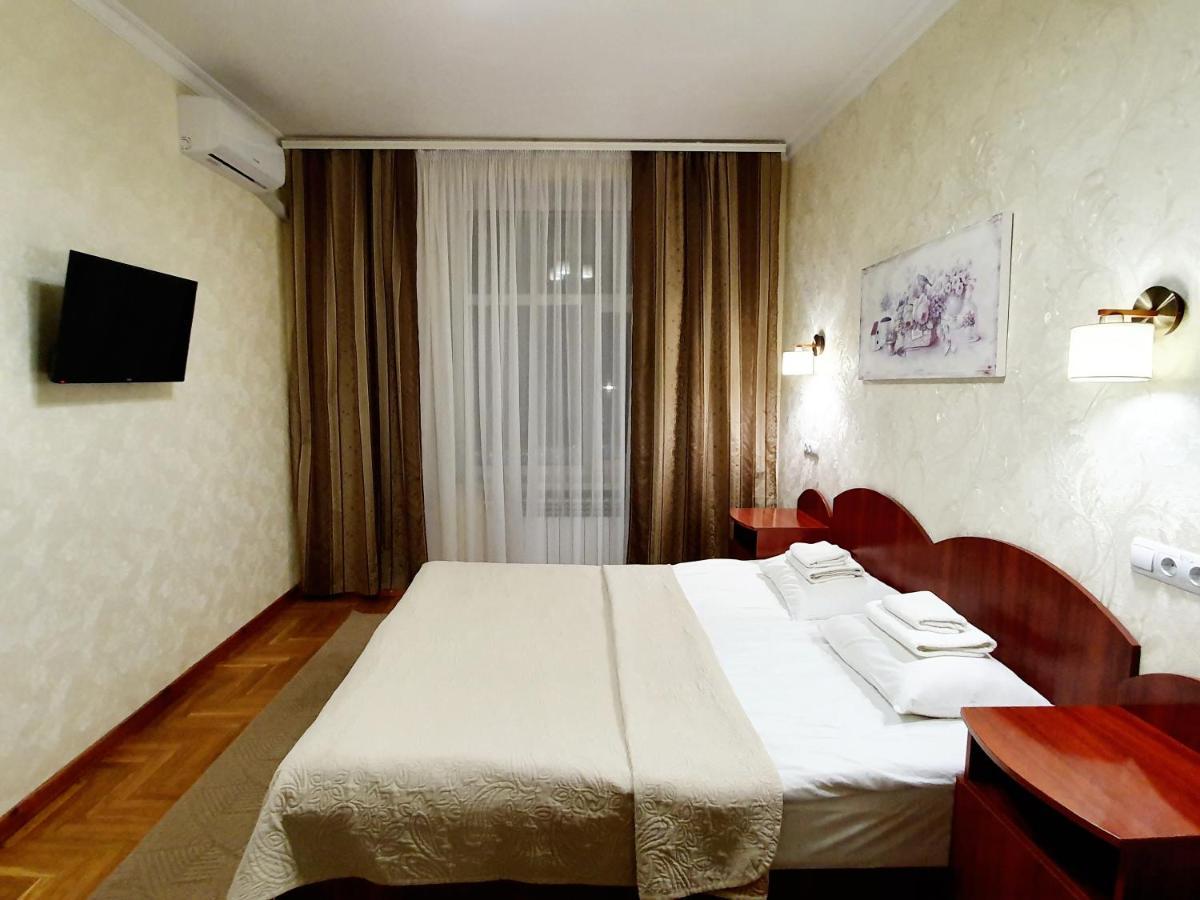 Hotel Sluch Starokostyantyniv Zimmer foto